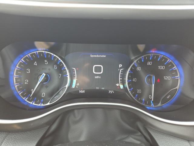 new 2025 Chrysler Pacifica car, priced at $38,725