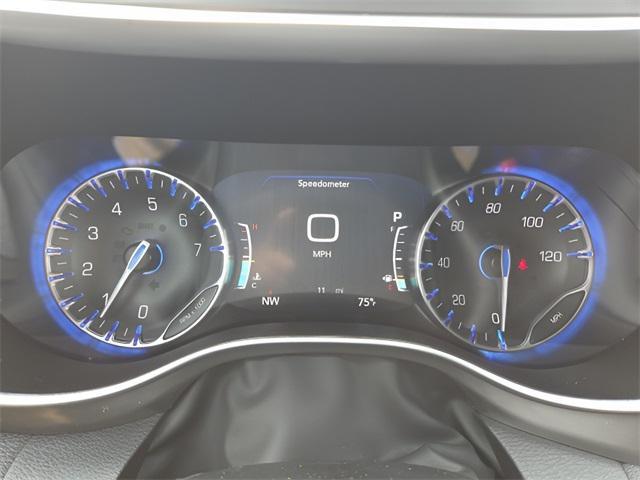new 2025 Chrysler Pacifica car, priced at $38,725