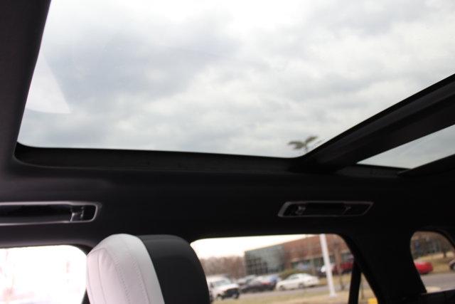 new 2025 Land Rover Range Rover Sport car