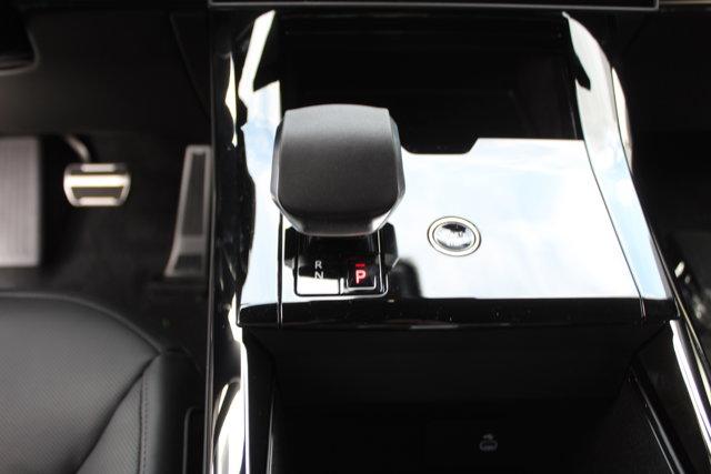 new 2025 Land Rover Range Rover Sport car