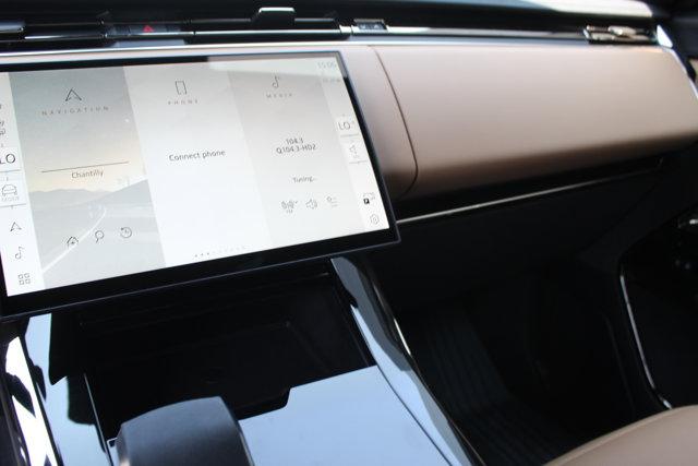 new 2025 Land Rover Range Rover Sport car