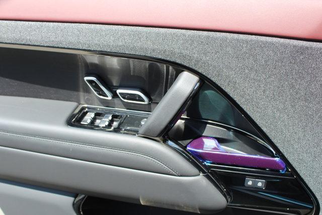 new 2025 Land Rover Range Rover Sport car