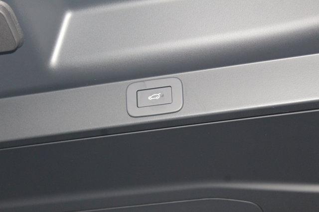new 2025 Land Rover Range Rover car, priced at $128,510