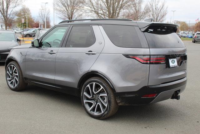 new 2025 Land Rover Discovery car, priced at $77,868