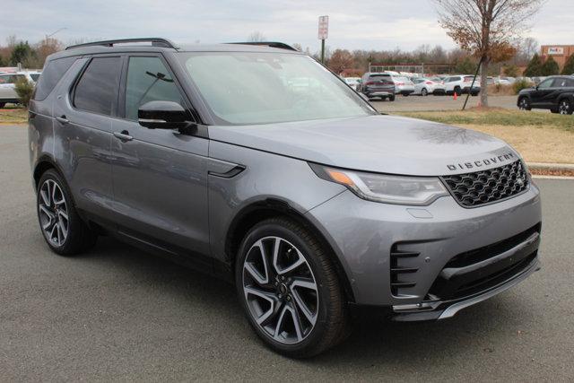 new 2025 Land Rover Discovery car, priced at $77,868