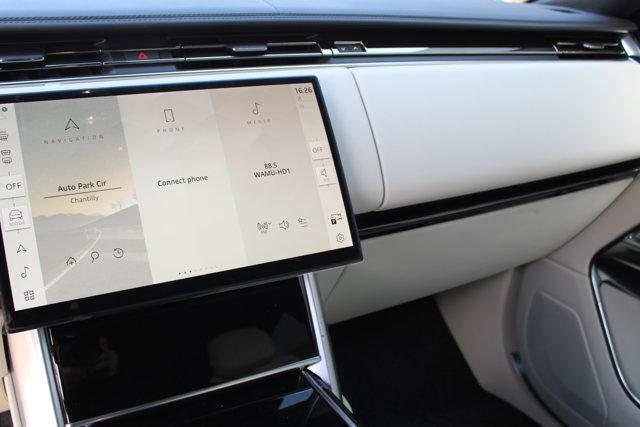 new 2025 Land Rover Range Rover car