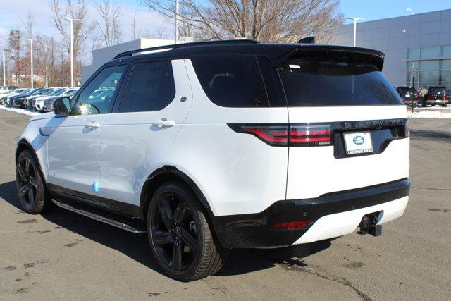 new 2025 Land Rover Discovery car, priced at $77,868