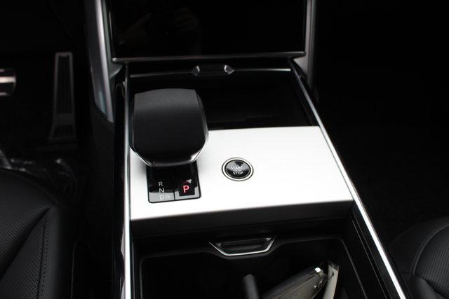 new 2025 Land Rover Range Rover car