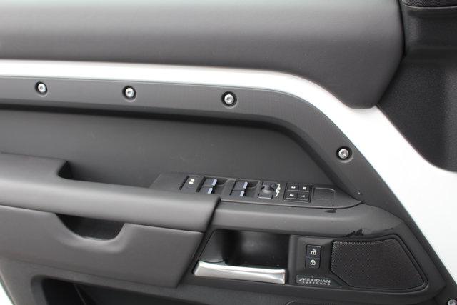 new 2025 Land Rover Defender car
