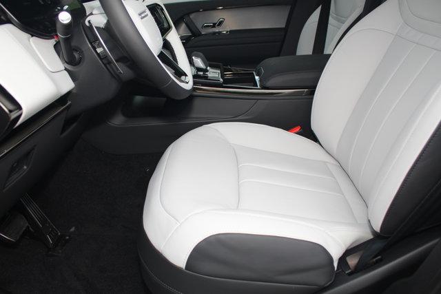 new 2025 Land Rover Range Rover Sport car