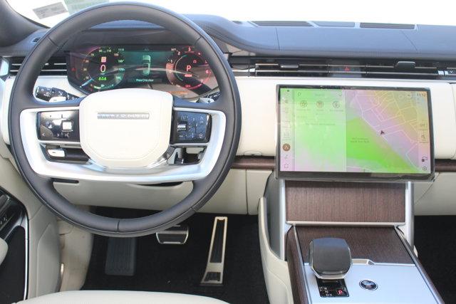 new 2025 Land Rover Range Rover car