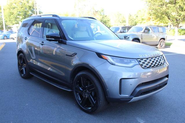 new 2024 Land Rover Discovery car, priced at $71,395