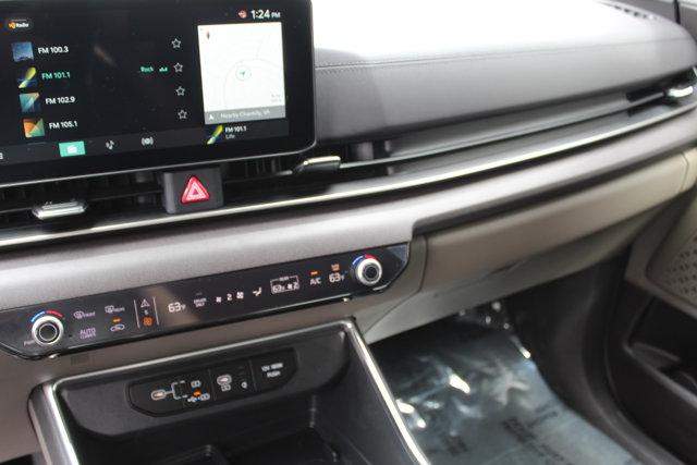 used 2025 Kia Carnival Hybrid car, priced at $41,000
