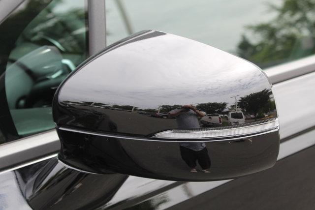 used 2025 Kia Carnival Hybrid car, priced at $41,000