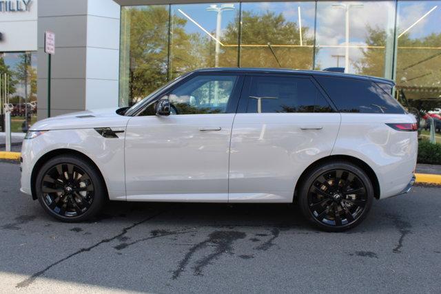 new 2025 Land Rover Range Rover Sport car