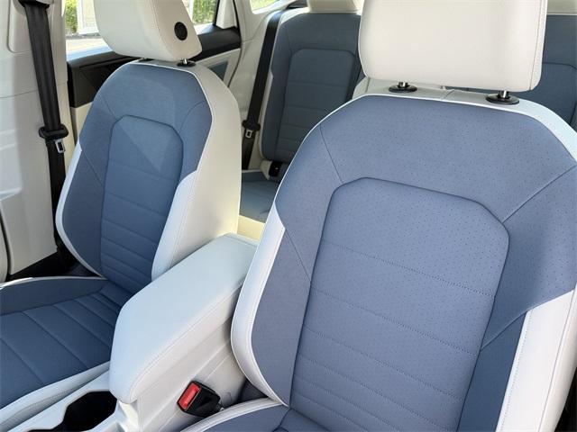 new 2025 Volkswagen Jetta car, priced at $25,827