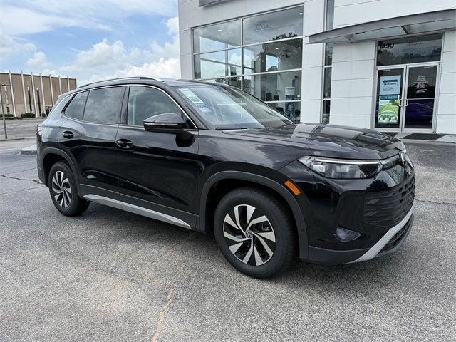 new 2025 Volkswagen Tiguan car, priced at $30,499