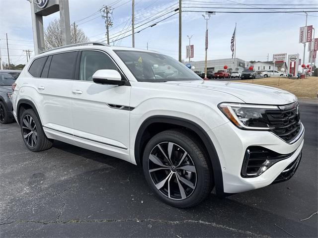 new 2025 Volkswagen Atlas car, priced at $52,798