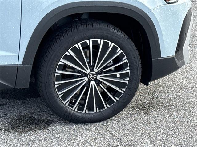 new 2025 Volkswagen Taos car, priced at $28,999
