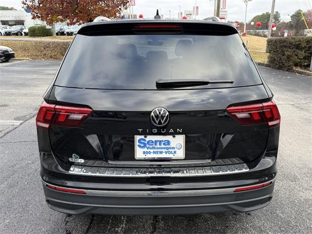 new 2024 Volkswagen Tiguan car, priced at $33,279