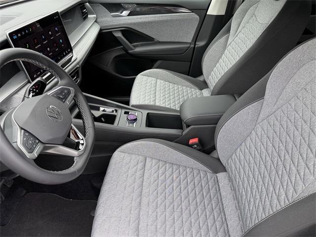 new 2025 Volkswagen Tiguan car, priced at $29,999