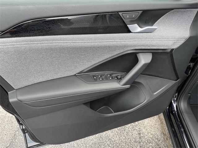 new 2025 Volkswagen Tiguan car, priced at $29,999