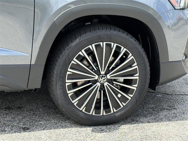 new 2025 Volkswagen Taos car, priced at $28,999