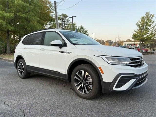 new 2024 Volkswagen Tiguan car, priced at $28,059