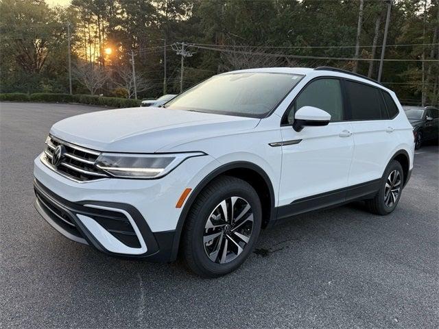 new 2024 Volkswagen Tiguan car, priced at $28,059