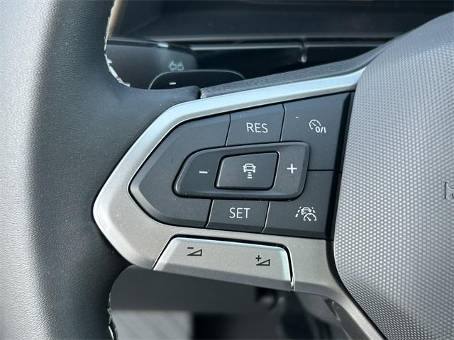 new 2025 Volkswagen Atlas car, priced at $42,920