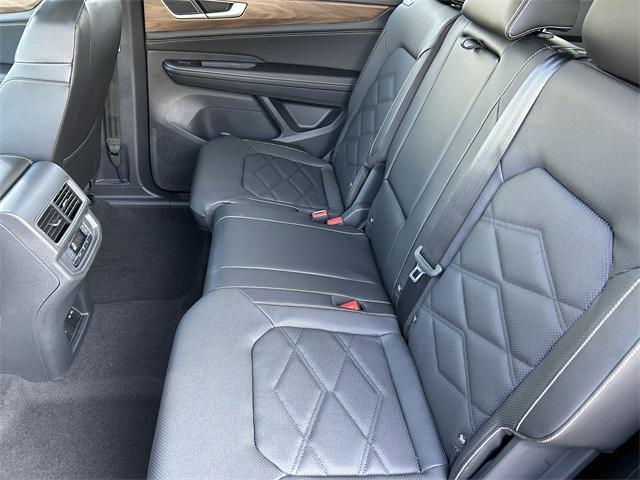 new 2025 Volkswagen Atlas car, priced at $42,920