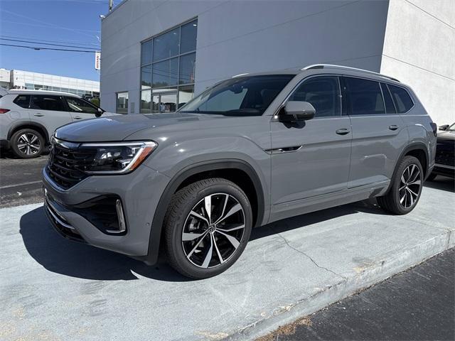 new 2026 Volkswagen Atlas car, priced at $54,999