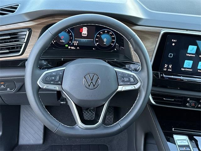 new 2025 Volkswagen Atlas car, priced at $39,749