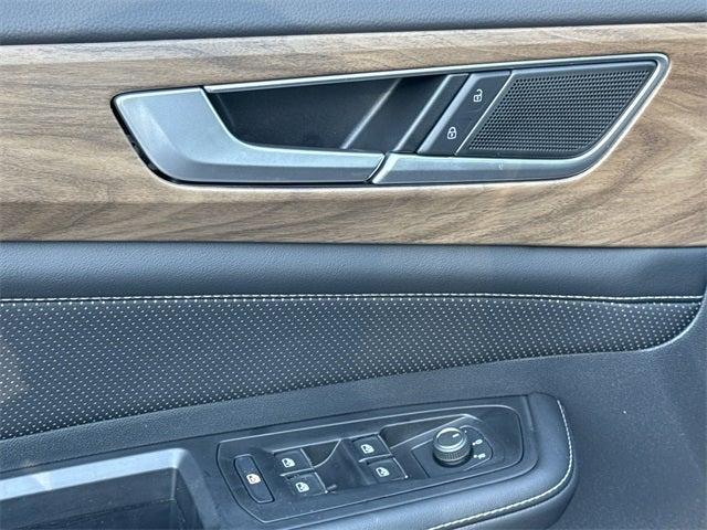 new 2025 Volkswagen Atlas car, priced at $39,495