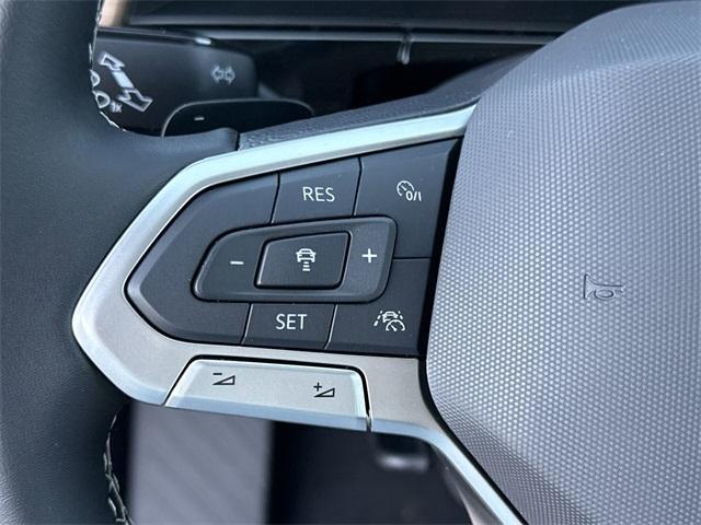 new 2025 Volkswagen Atlas car, priced at $39,749