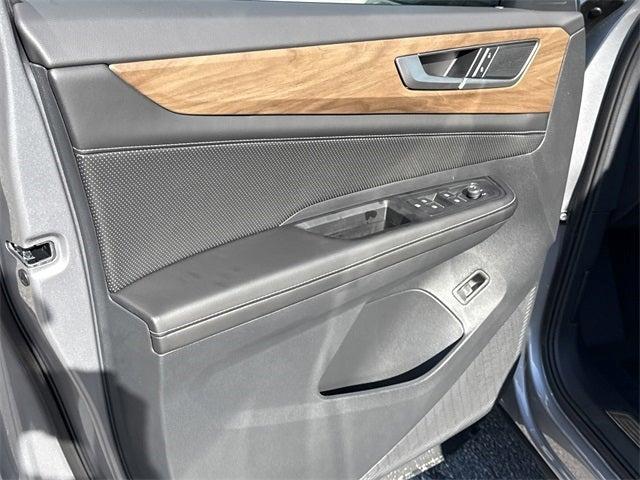 new 2025 Volkswagen Atlas car, priced at $41,699
