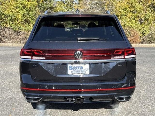 new 2025 Volkswagen Atlas car, priced at $53,636