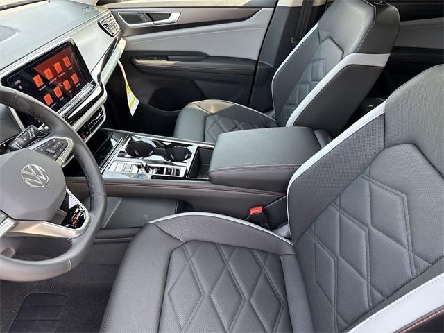 new 2025 Volkswagen Atlas car, priced at $43,999