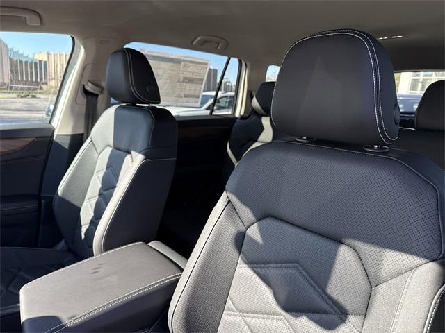 new 2025 Volkswagen Atlas car, priced at $38,997
