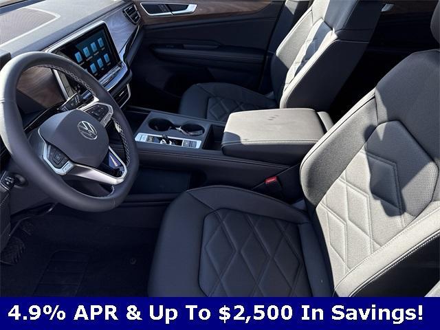 new 2025 Volkswagen Atlas car, priced at $38,997