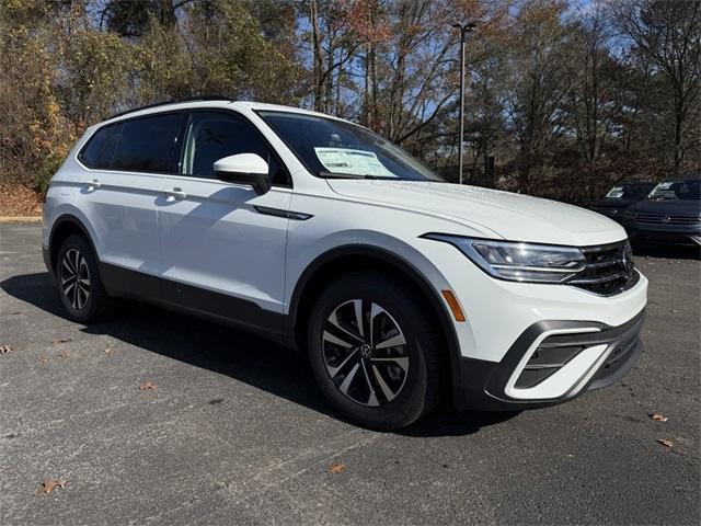 new 2024 Volkswagen Tiguan car, priced at $27,462