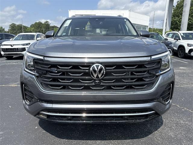 new 2025 Volkswagen Atlas car, priced at $50,748