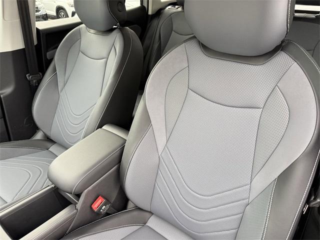 new 2025 Volkswagen Tiguan car, priced at $32,499