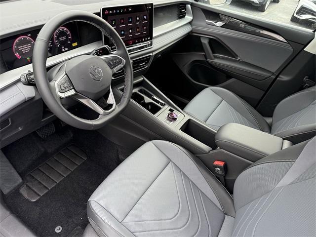 new 2025 Volkswagen Tiguan car, priced at $32,499