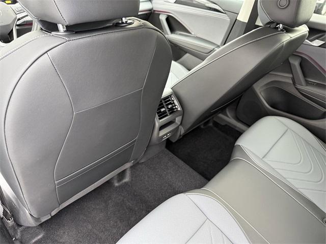 new 2025 Volkswagen Tiguan car, priced at $32,499