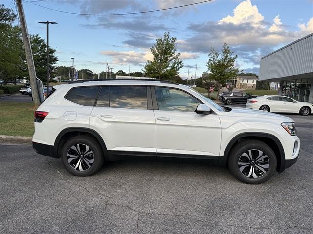 new 2026 Volkswagen Atlas car, priced at $39,999