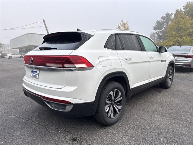 new 2026 Volkswagen Atlas Cross Sport car, priced at $38,999