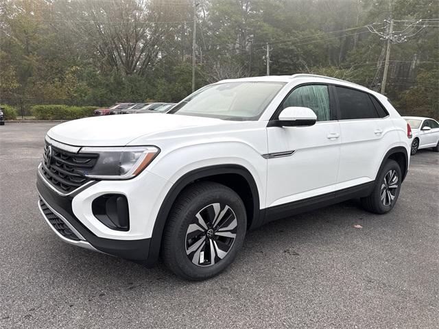 new 2026 Volkswagen Atlas Cross Sport car, priced at $38,999