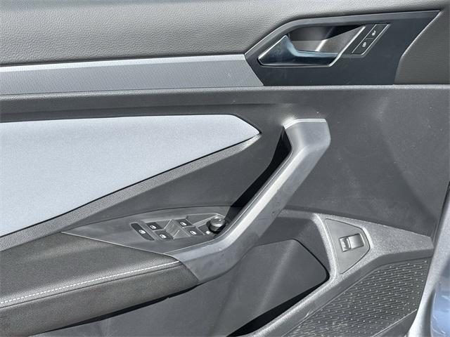 new 2025 Volkswagen Jetta car, priced at $25,999