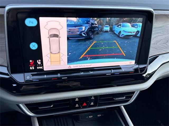 new 2026 Volkswagen Atlas car, priced at $46,999